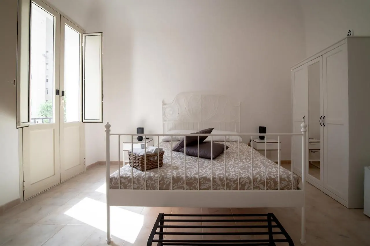 Apartment Pindemonte Suites Palermo Italy